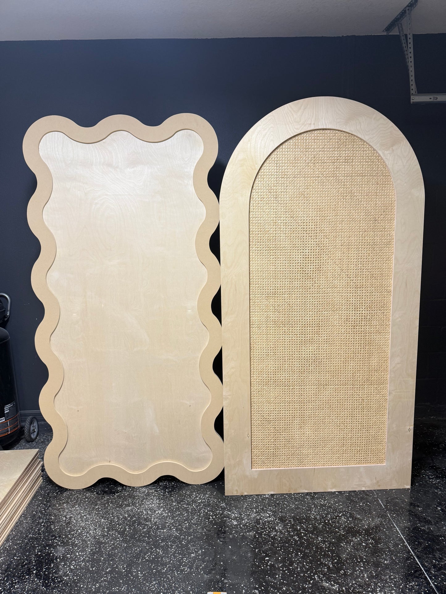 Rattan & Wavy Backdrop Set