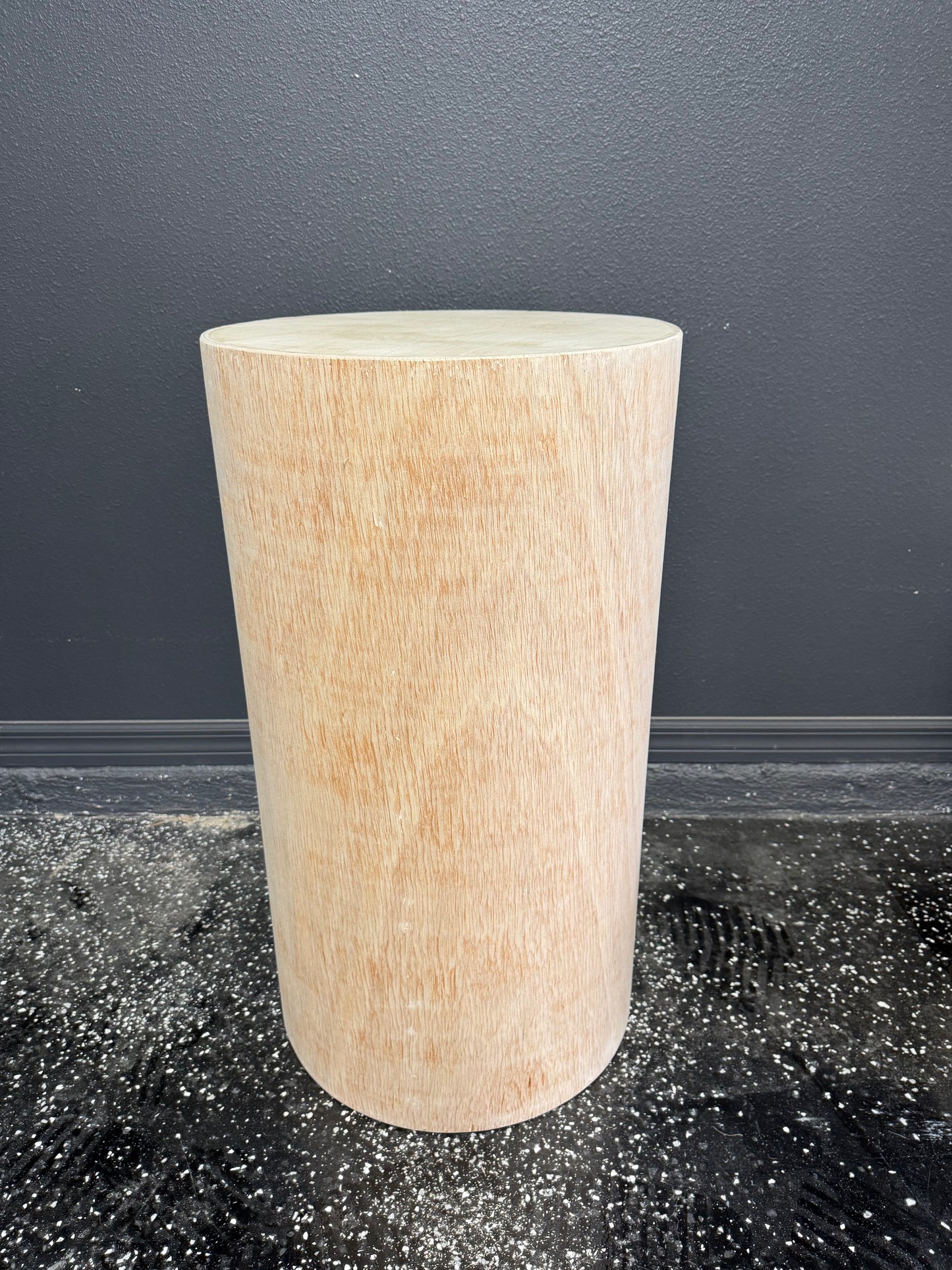 Cylinder Pedestal